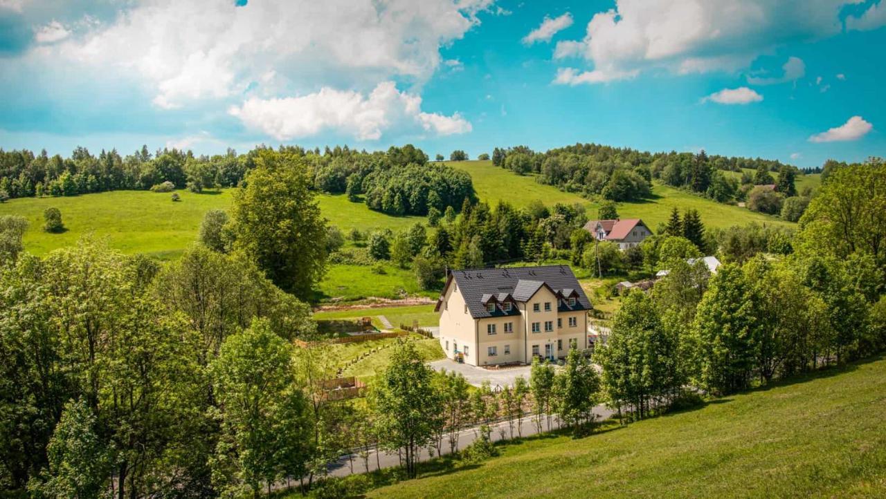 Roza Sudetow Apartamenty Duszniki Zdrój Exteriör bild